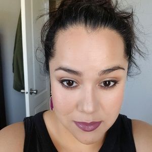 Meet your Posher, Linda